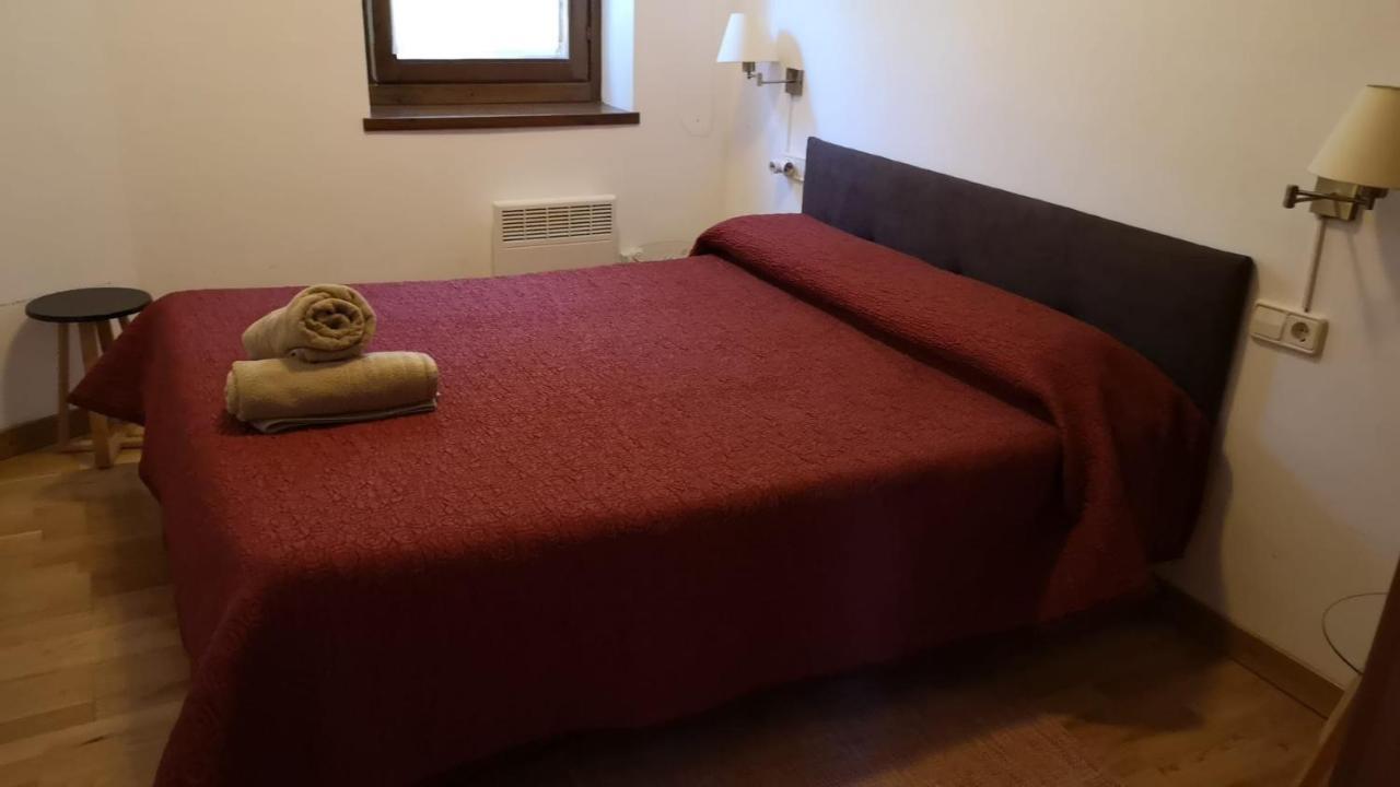 Apartament De La Lali Roni Екстер'єр фото
