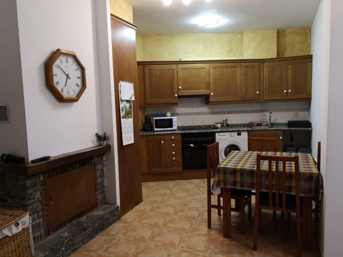 Apartament De La Lali Roni Екстер'єр фото